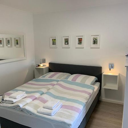 Labud 20 Am Ploener See In Bosau Bagian luar foto